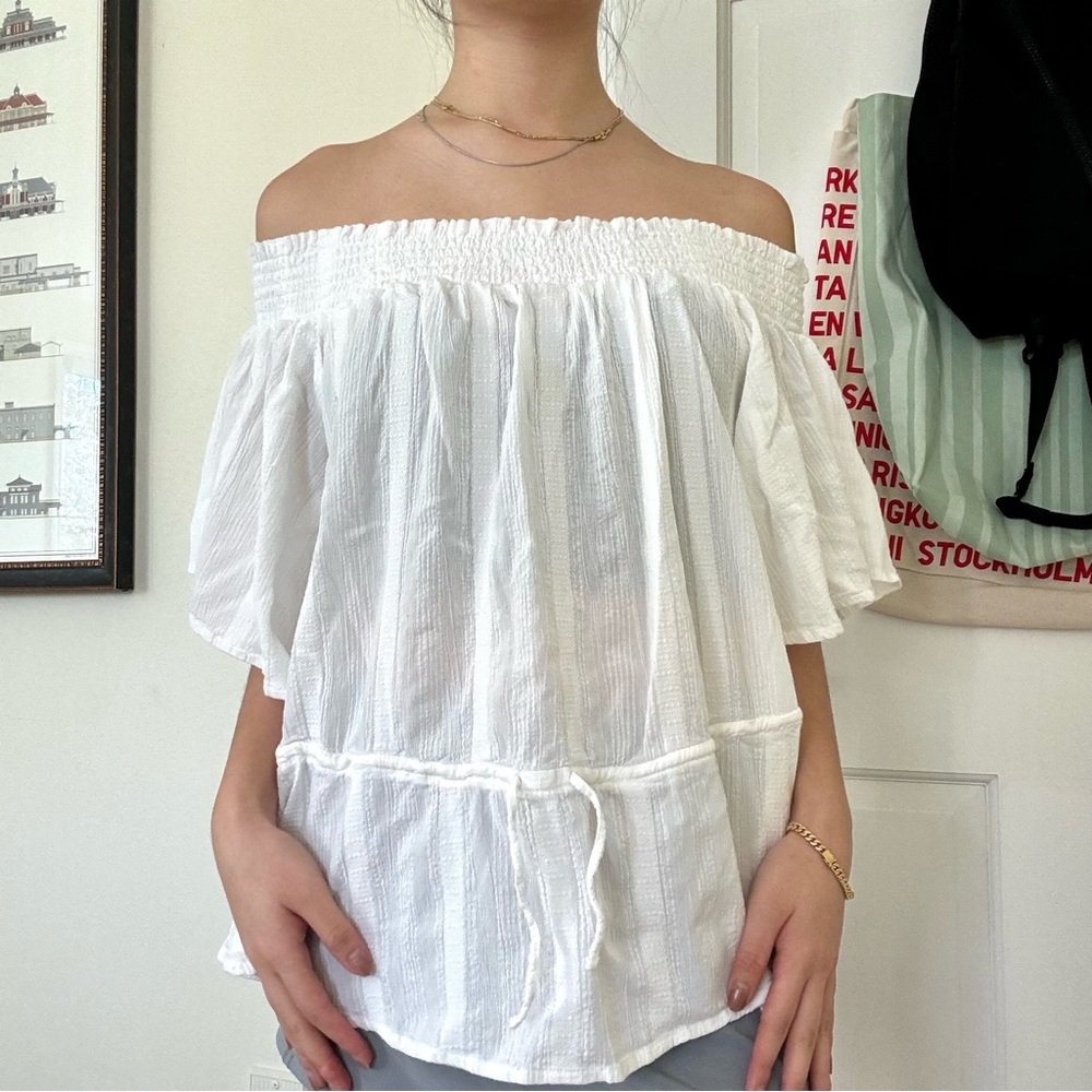 Abercrombie Flowy White Off Shoulder Top